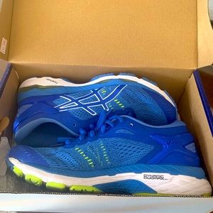 ASICS GEL-Kayano 24 running shoes